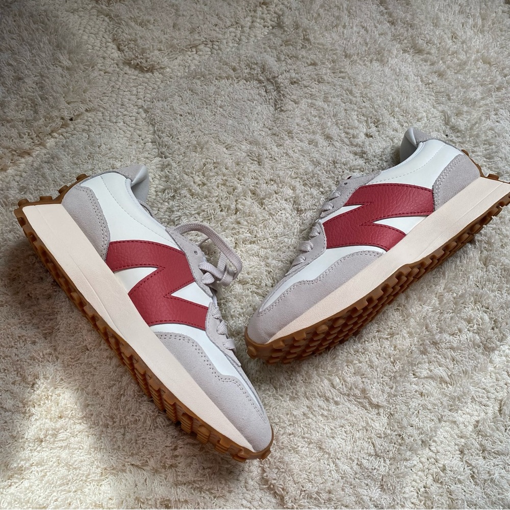 NEW New Balance 327 white beige pink sneakers - Picture 7 of 9